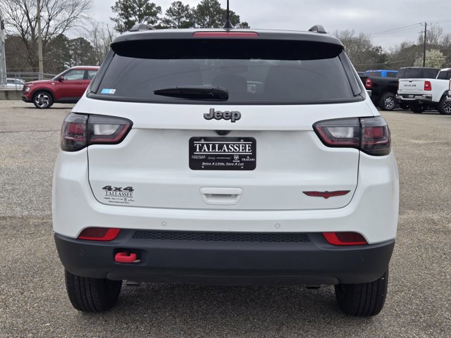 Used 2025 Jeep Compass Trailhawk w/ Trailhawk Elite Group AWD/4WD image 7