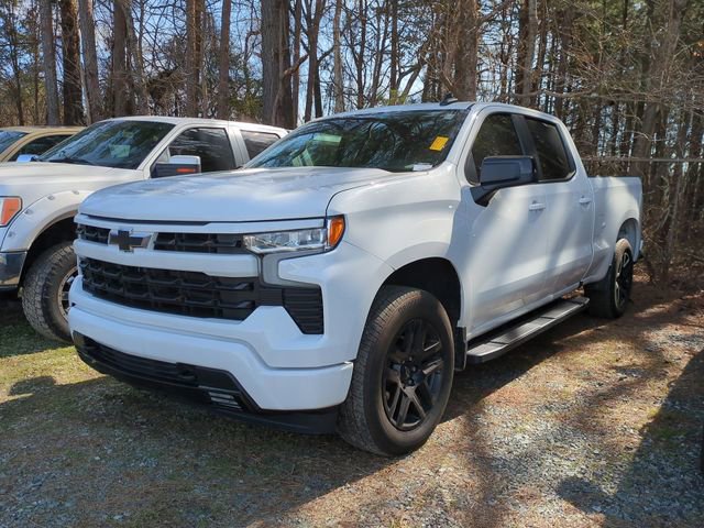 Used 2024 Chevrolet Silverado 1500 RST image 2