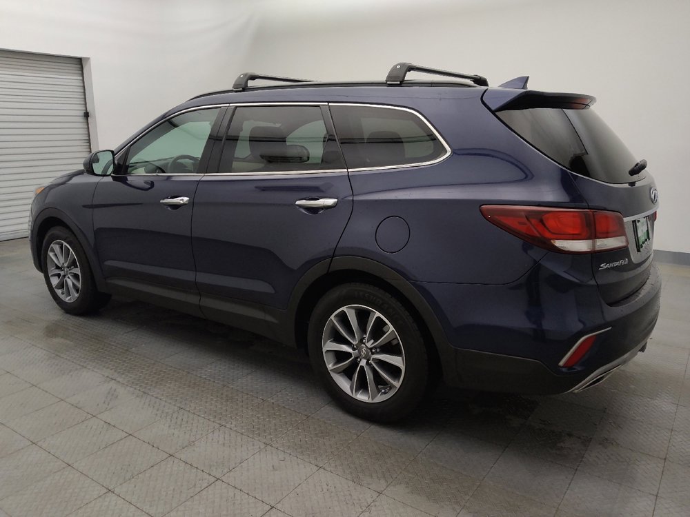 Used 2017 Hyundai Santa Fe SE image 3
