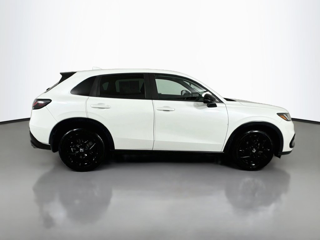 Used 2023 Honda HR-V Sport image 9