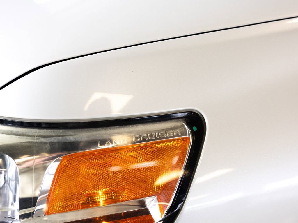 Used 2016 Toyota Land Cruiser AWD/4WD image 10