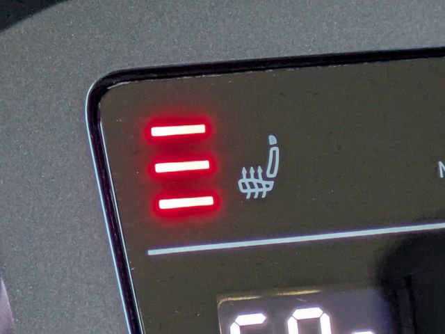 Used 2023 Volkswagen Tiguan SE image 24