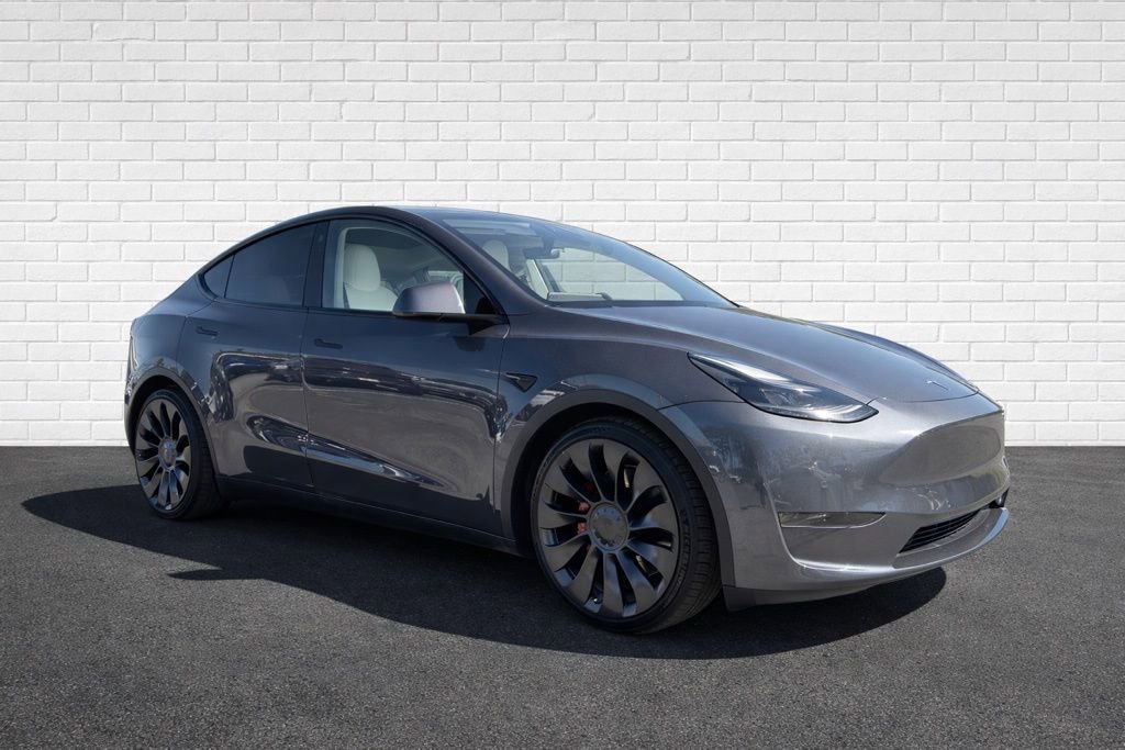 Used 2021 Tesla Model Y Performance image 3