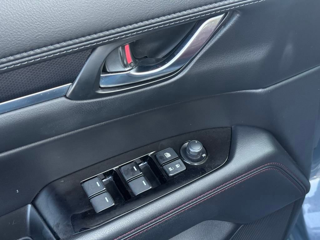 Used 2023 MAZDA CX-5 Carbon Edition image 19