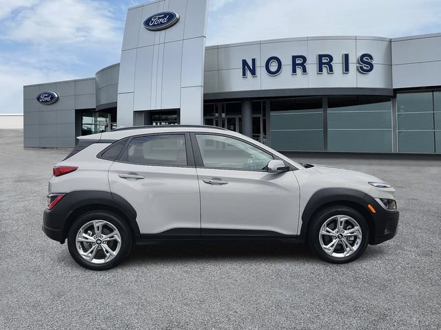 Used 2023 Hyundai Kona SEL AWD/4WD image 5