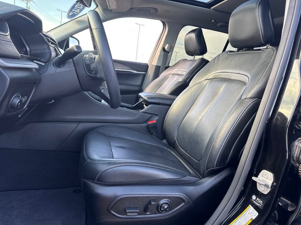 Used 2022 Jeep Grand Cherokee Limited AWD/4WD image 16