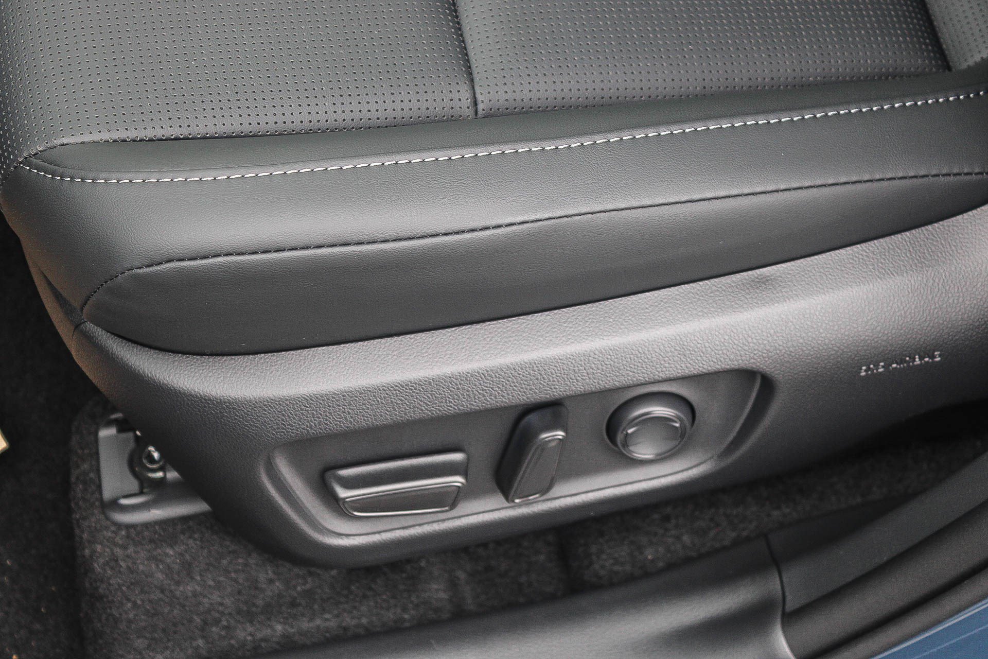 New 2026 Toyota RAV4 Limited AWD/4WD image 24
