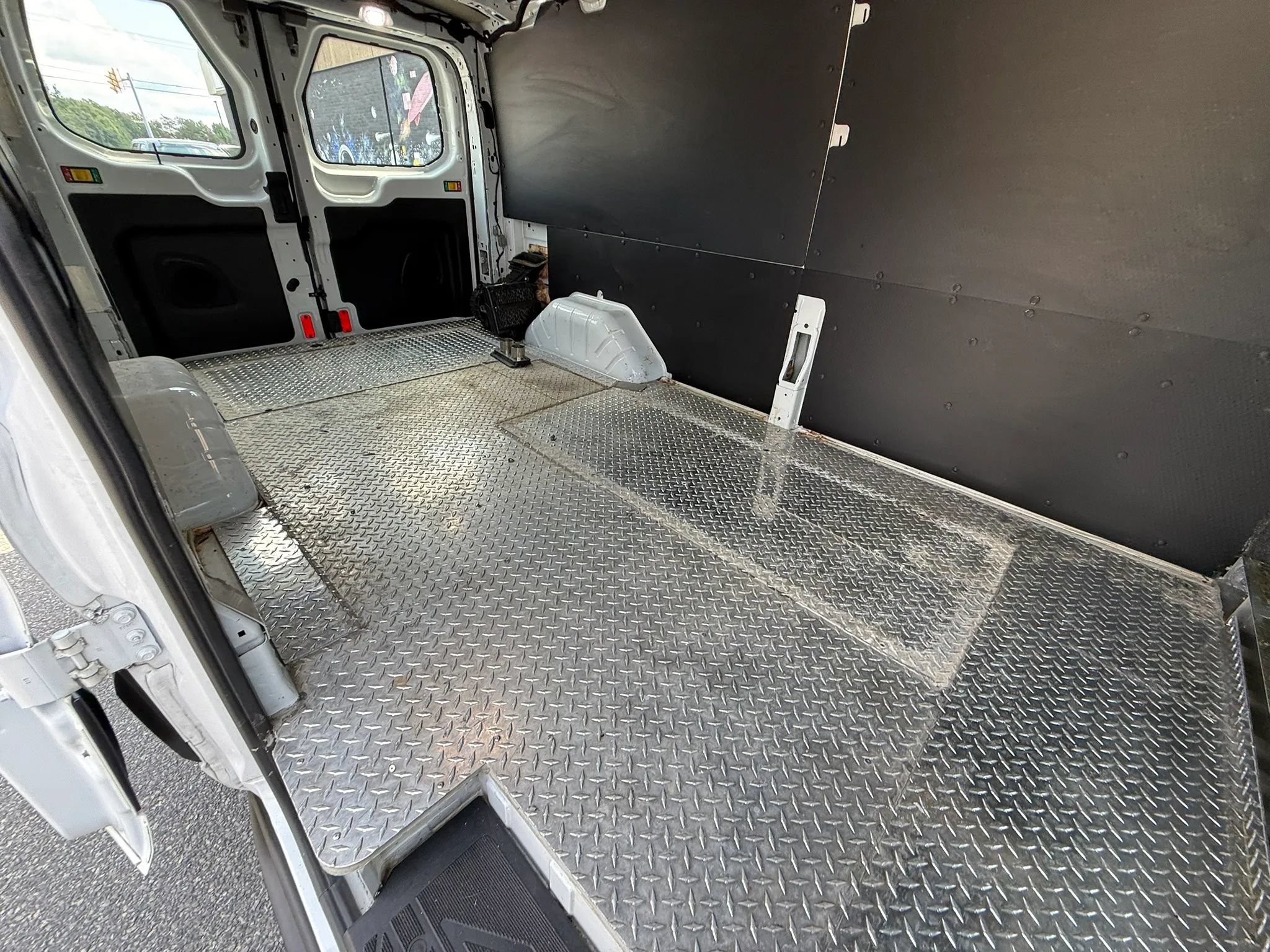 Used 2019 Ford Transit 250 148 Low Roof RWD image 36