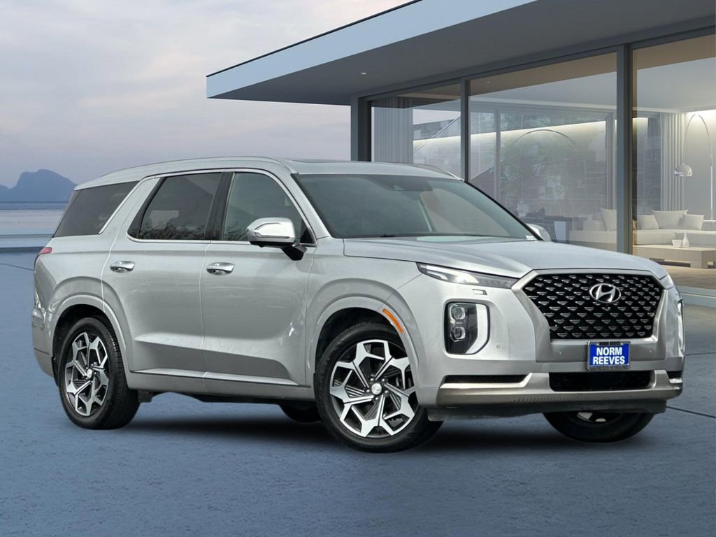 Used 2022 Hyundai Palisade Calligraphy w/ Winter Package image 2