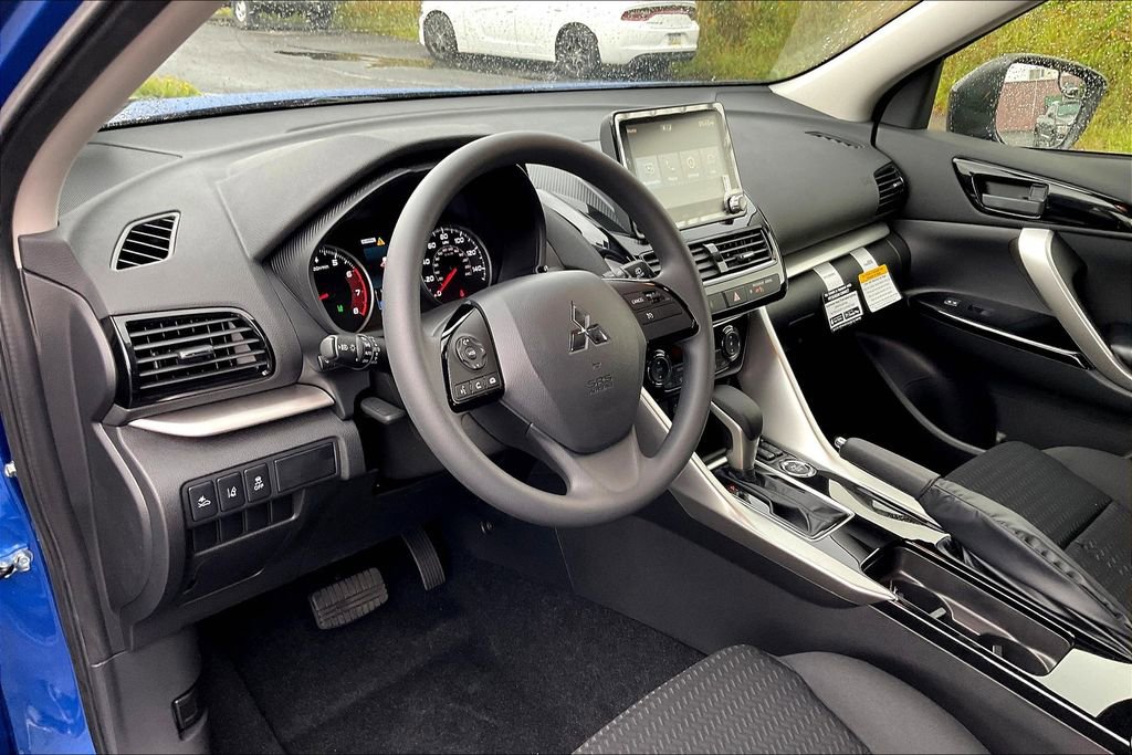 New 2026 Mitsubishi Eclipse Cross LE image 6