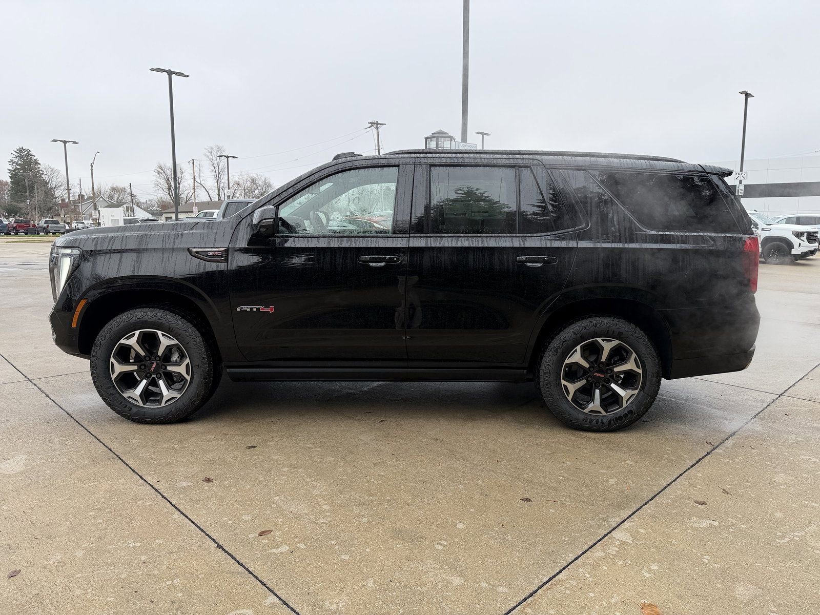 New 2025 GMC Yukon AT4 Ultimate w/ LPO, Floor Liner Package image 8