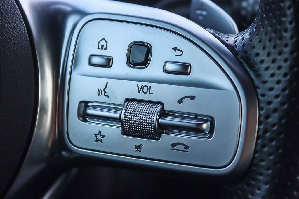 Used 2021 Mercedes-Benz GLA 250 4MATIC image 23