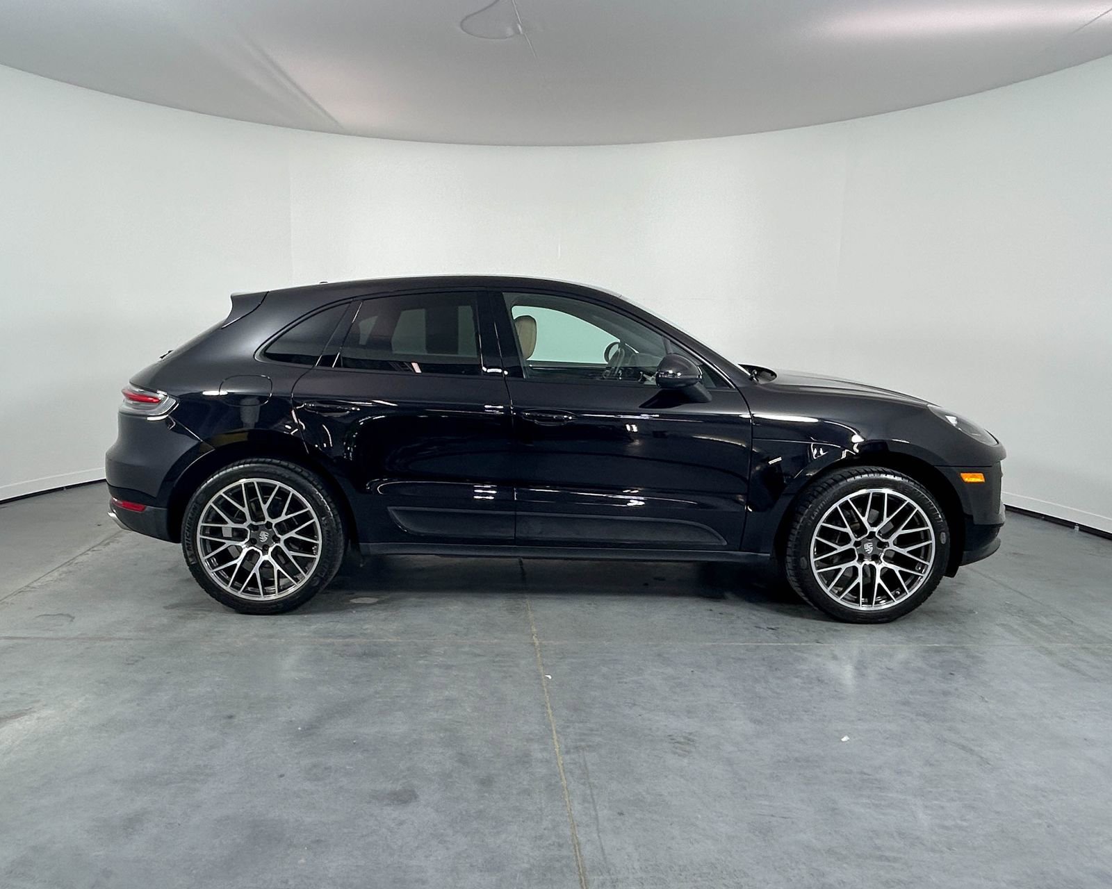 Used 2020 Porsche Macan image 8