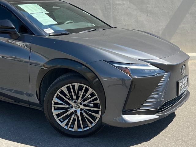 Used 2024 Lexus RZ 450e Premium AWD/4WD image 2