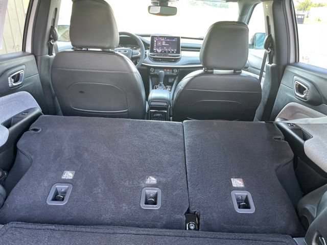 Used 2024 Jeep Compass Latitude w/ Convenience Group AWD/4WD image 61