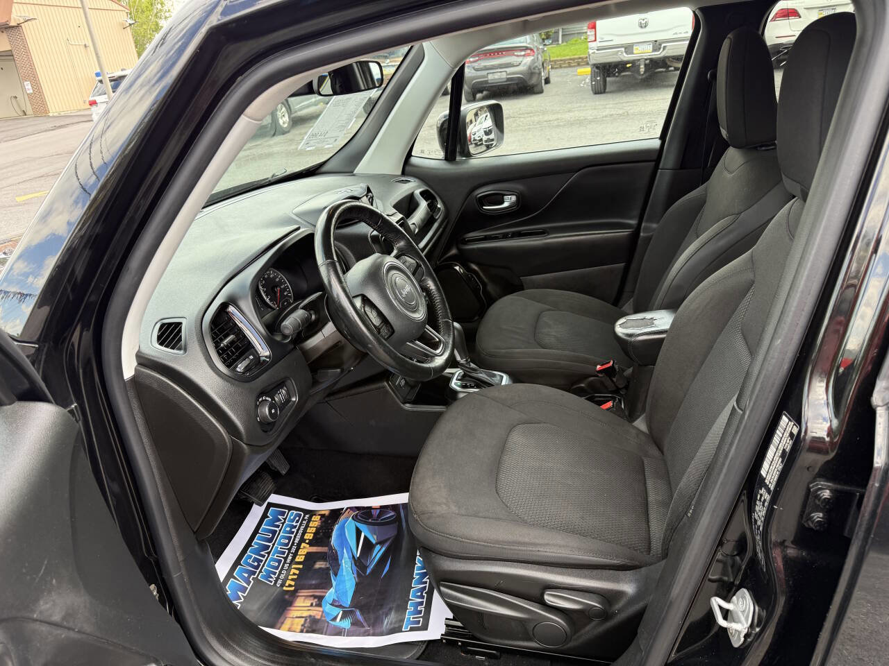 Used 2020 Jeep Renegade Altitude AWD/4WD image 7