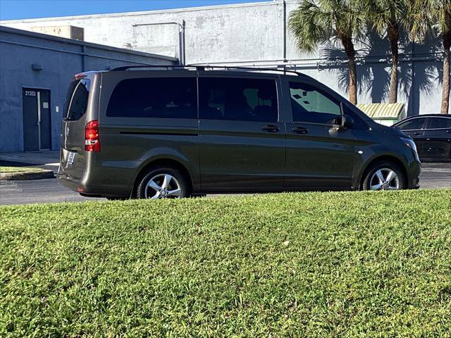 Used 2016 Mercedes-Benz Metris Passenger image 9