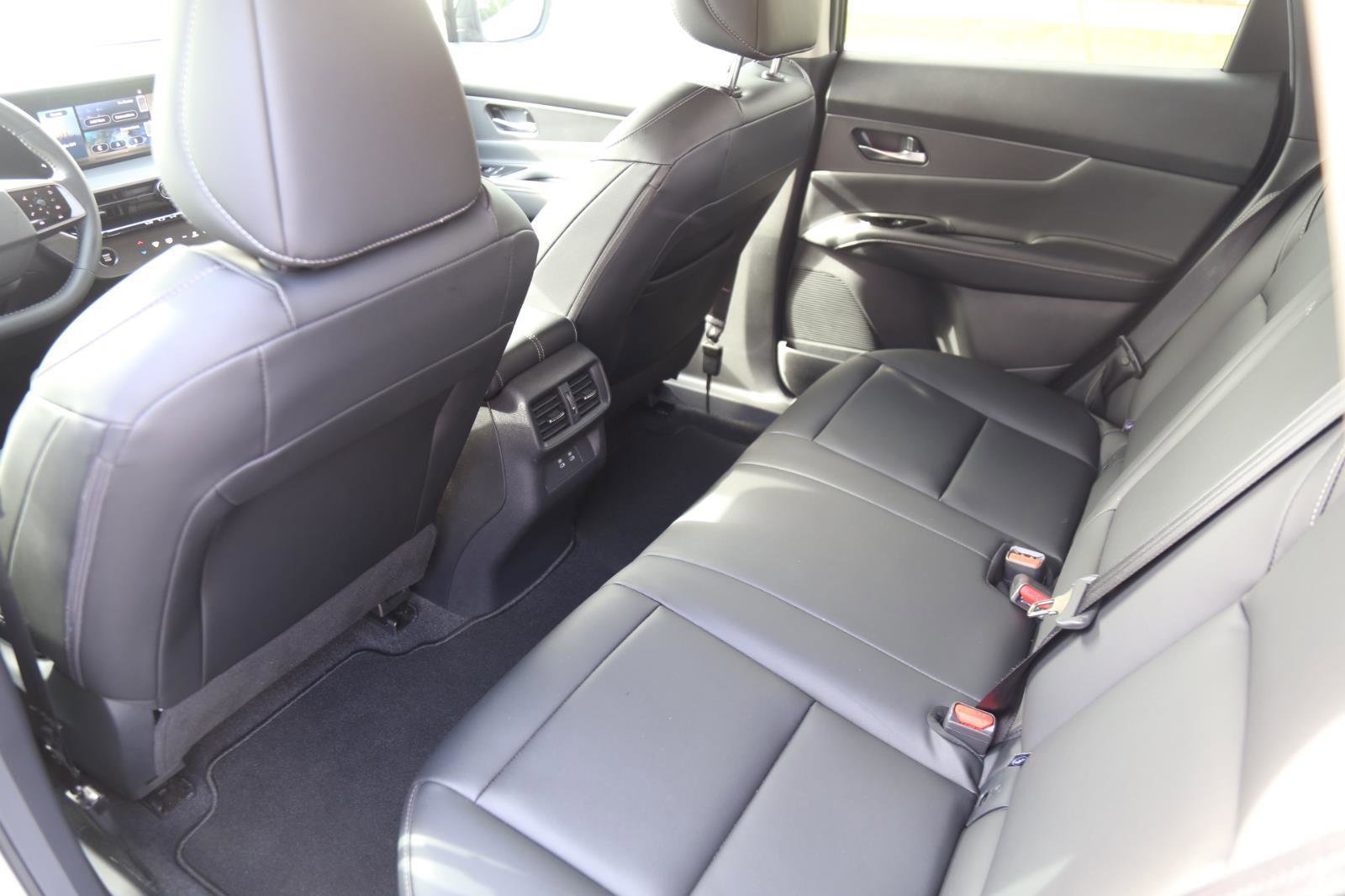 Used 2025 Nissan Murano SV image 21