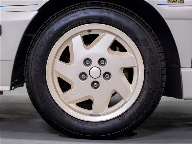 Used 1988 Lotus Esprit Turbo image 11