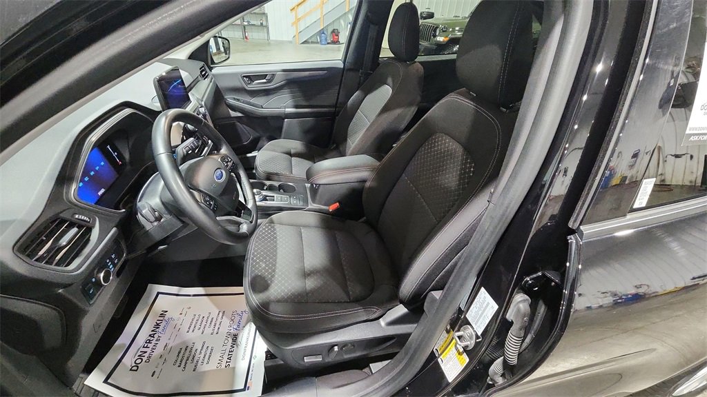 Used 2024 Ford Escape Active image 15