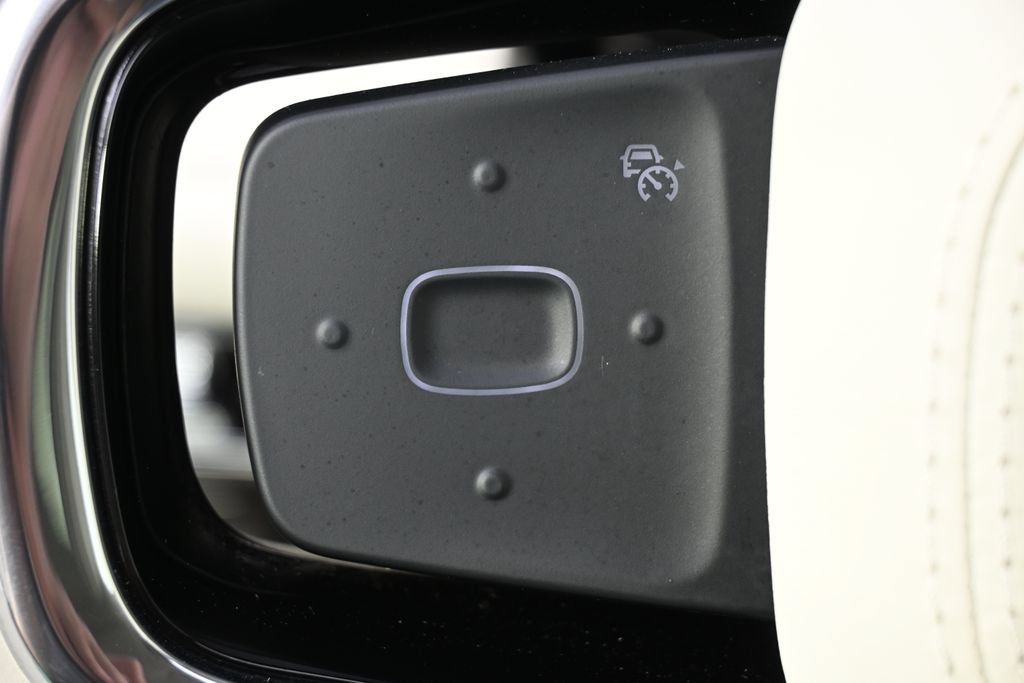 Certified 2024 Lincoln Nautilus Black Label AWD/4WD image 30