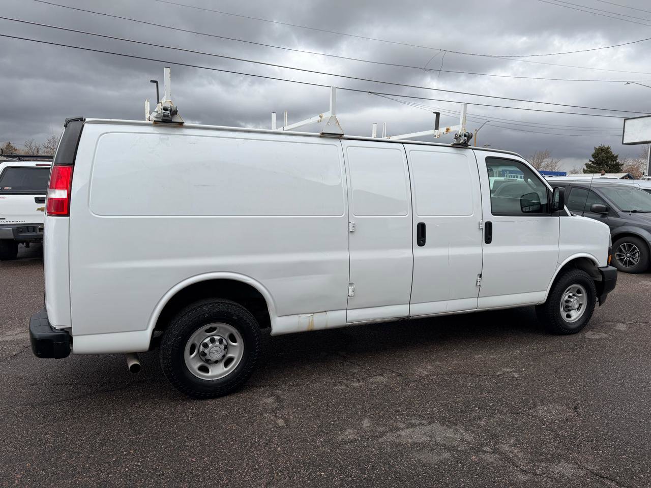 Used 2020 Chevrolet Express 2500 Extended w/ Driver Convenience Package image 10