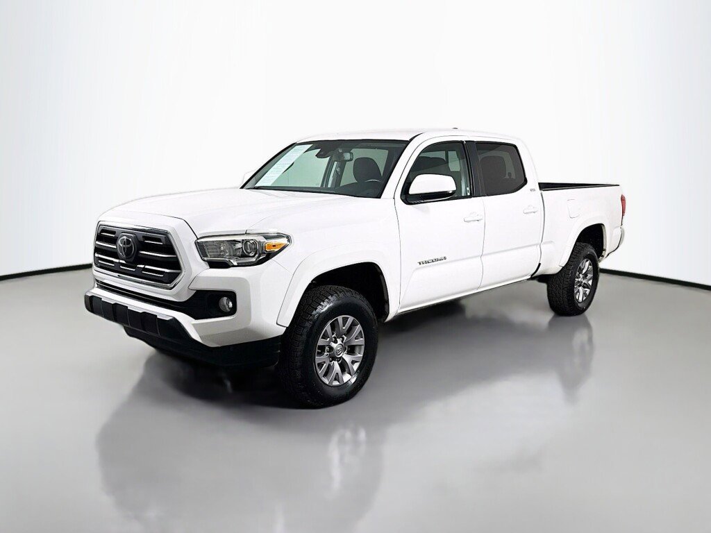 Used 2018 Toyota Tacoma SR5 image 1