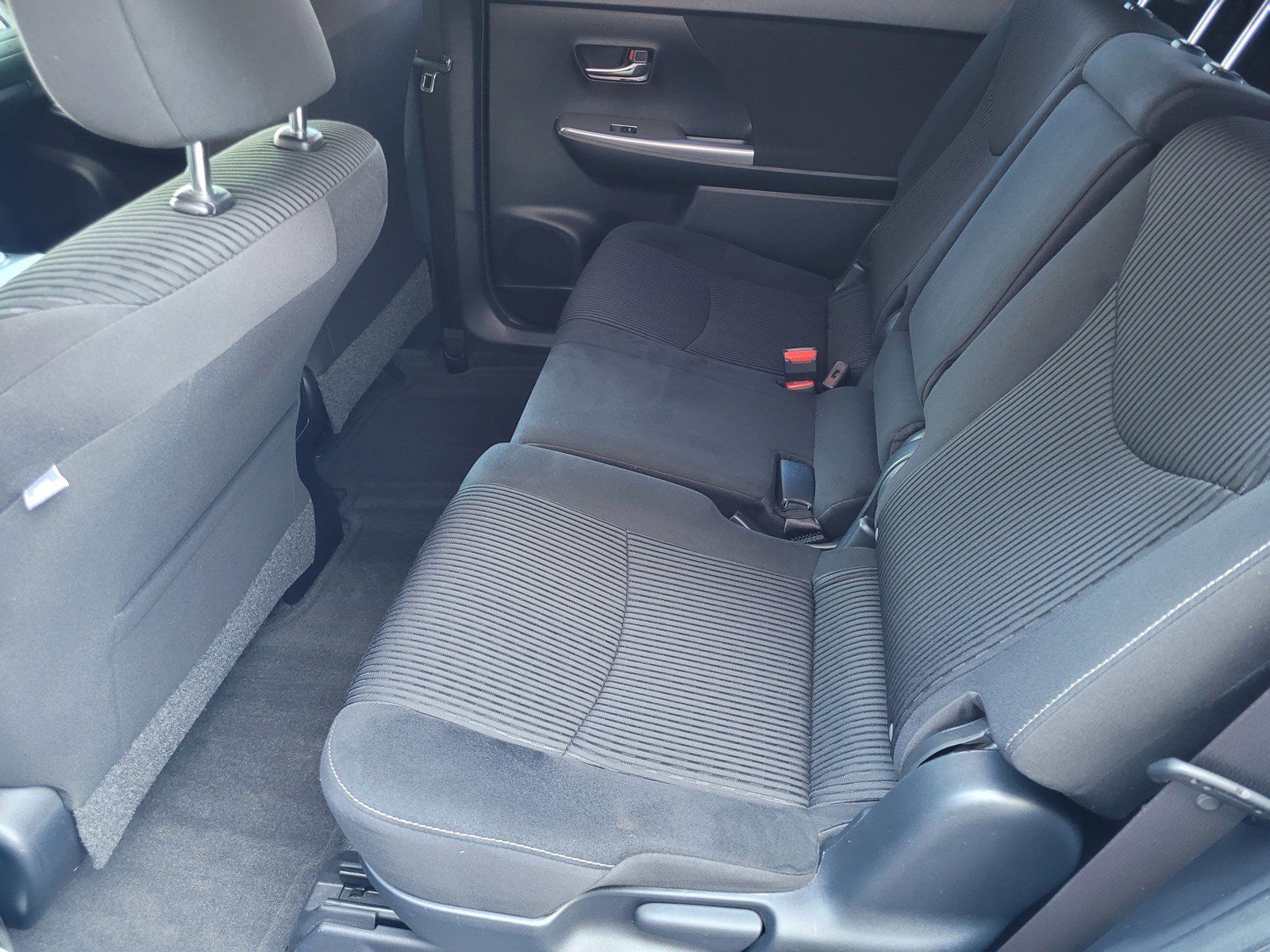 Used 2015 Toyota Prius V Three FWD image 10