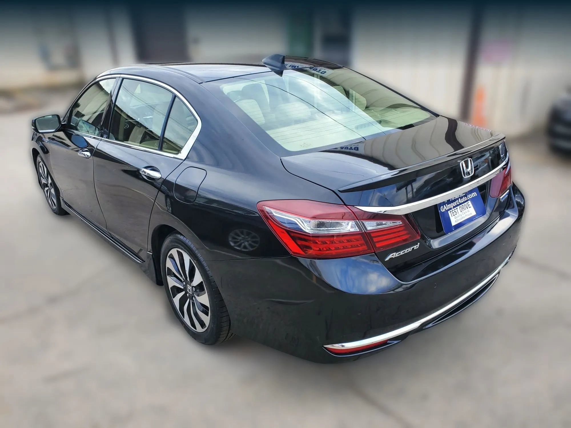 Used 2017 Honda Accord Touring image 10