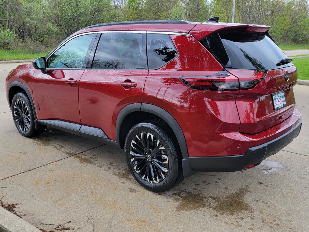 New 2026 Nissan Rogue Dark Armor AWD/4WD image 4