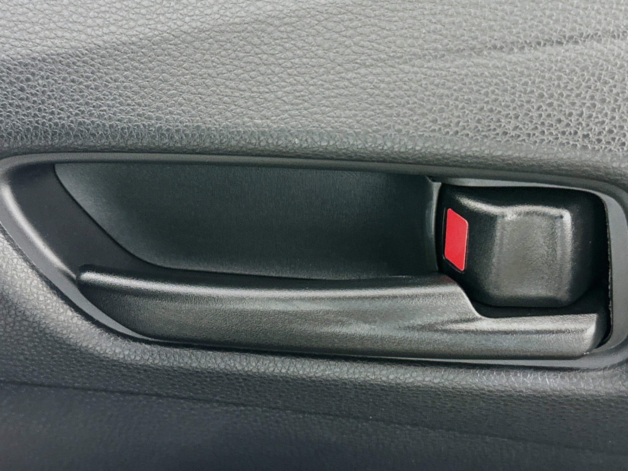 Used 2025 Toyota Corolla LE image 28