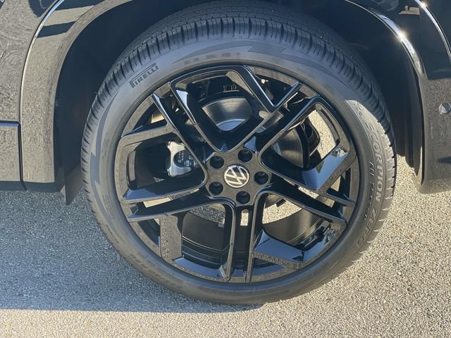 New 2026 Volkswagen Tiguan SE R-Line FWD image 30