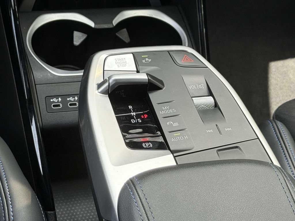 Used 2024 BMW X2 M35i AWD/4WD image 17