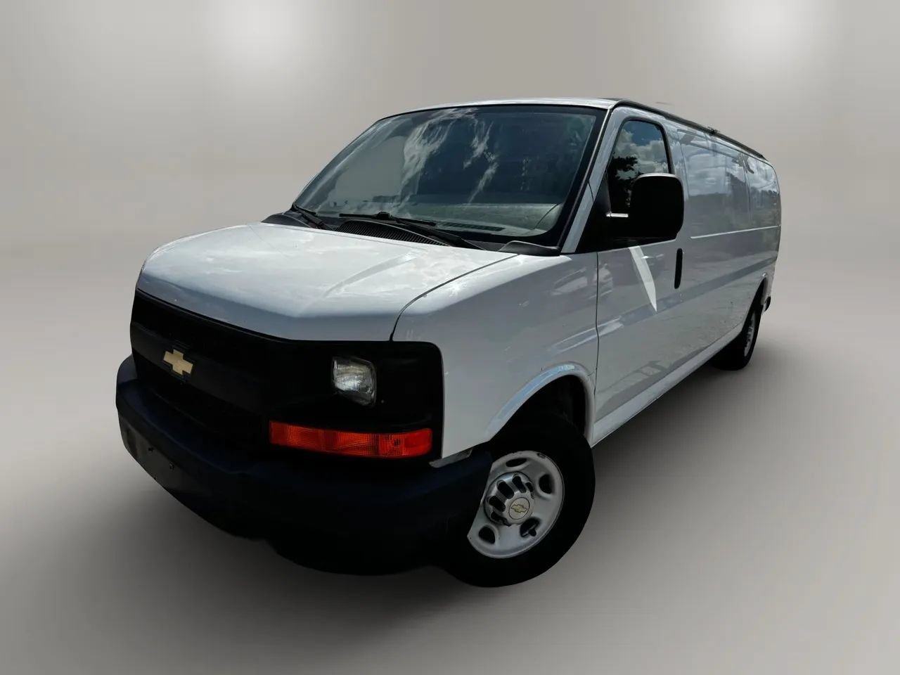 Used 2012 Chevrolet Express 2500 Extended RWD image 1