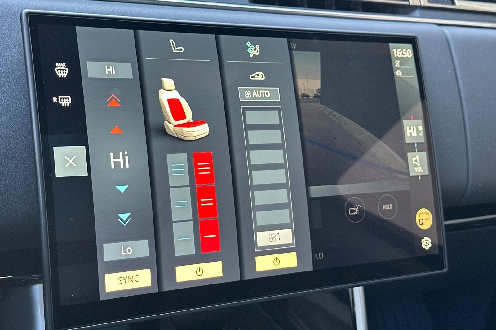 Used 2025 Land Rover Range Rover SE image 23