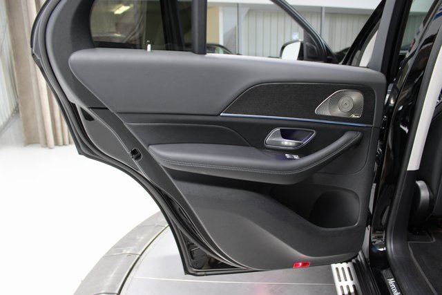 Used 2024 Mercedes-Benz GLE 350 4MATIC w/ AMG Line Exterior image 40