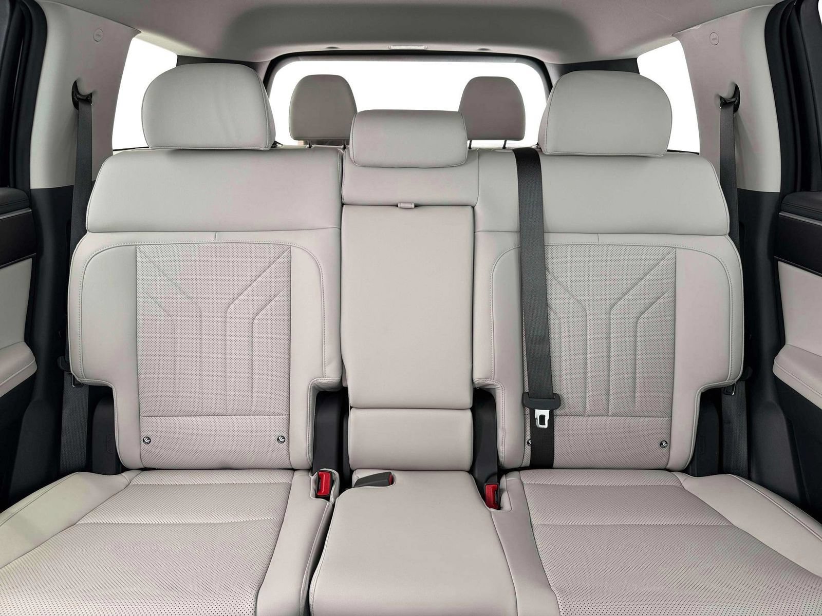 New 2026 Hyundai Santa Fe SEL FWD image 16