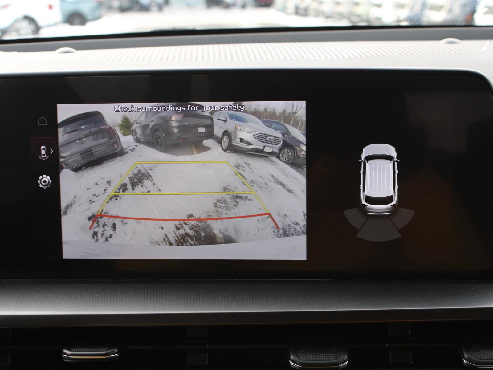 Used 2024 Kia Telluride LX image 12