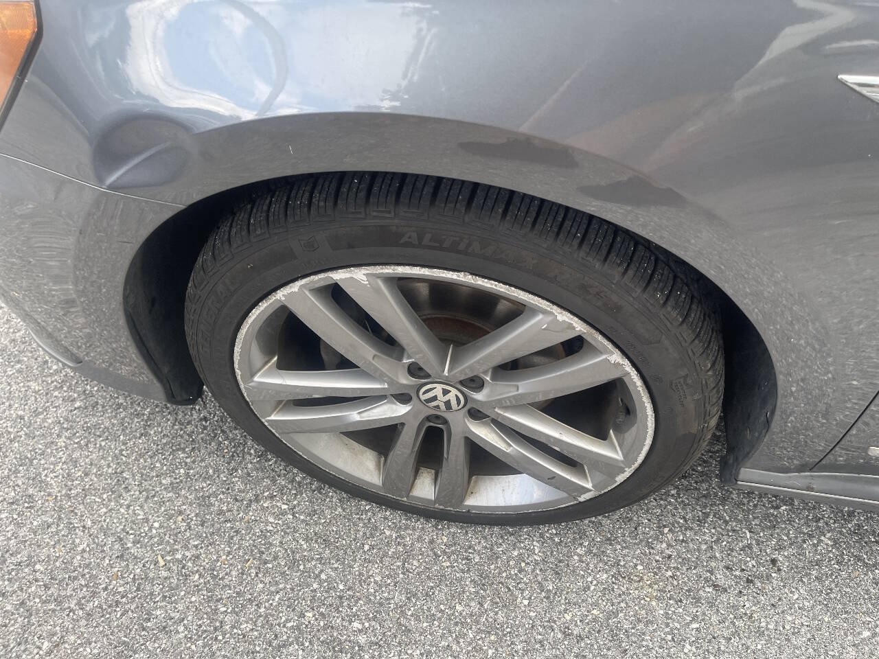 Used 2017 Volkswagen Passat 1.8T R-Line FWD image 28