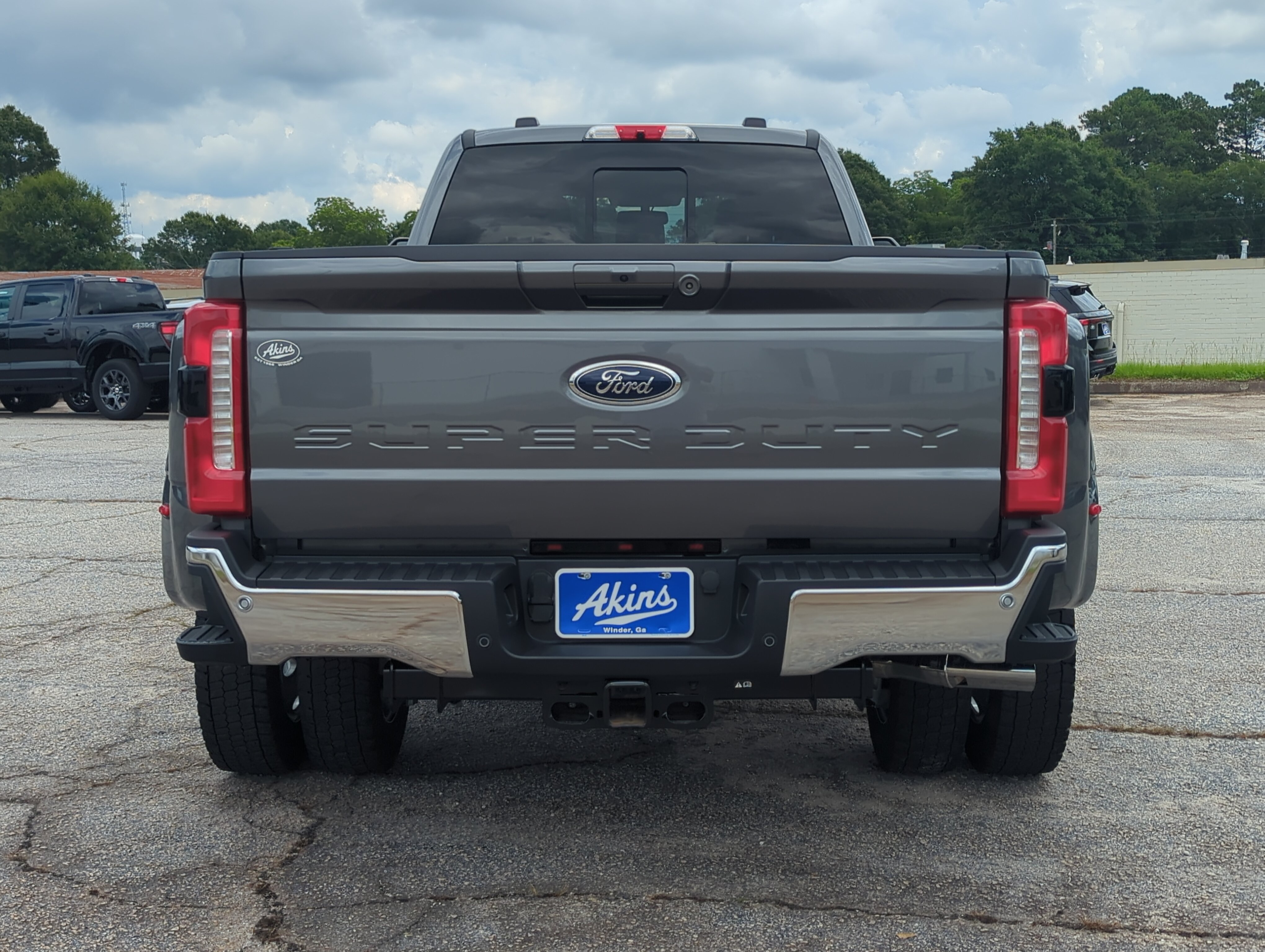 Certified 2025 Ford F450 Lariat w/ Lariat Ultimate Package AWD/4WD image 4