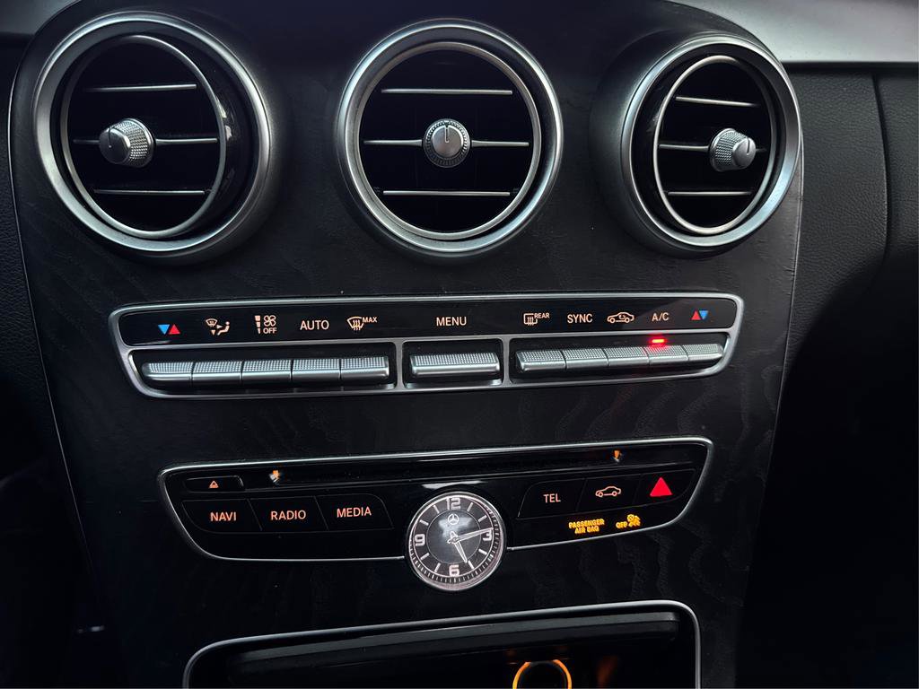 Used 2015 Mercedes-Benz C 300 4MATIC Sedan image 21