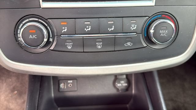 Used 2017 Nissan Altima 3.5 SR FWD image 32