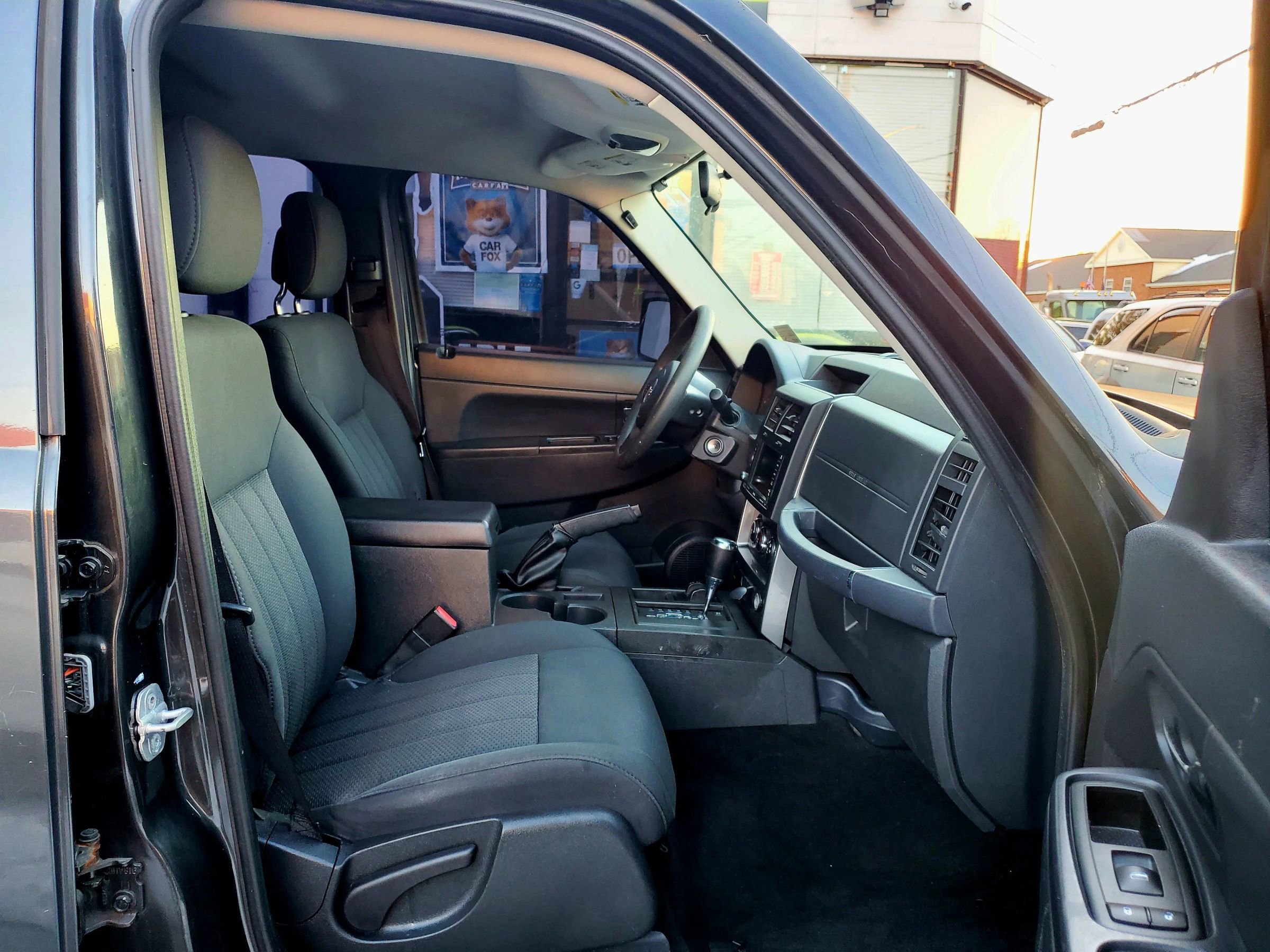 Used 2011 Jeep Liberty Sport AWD/4WD image 15