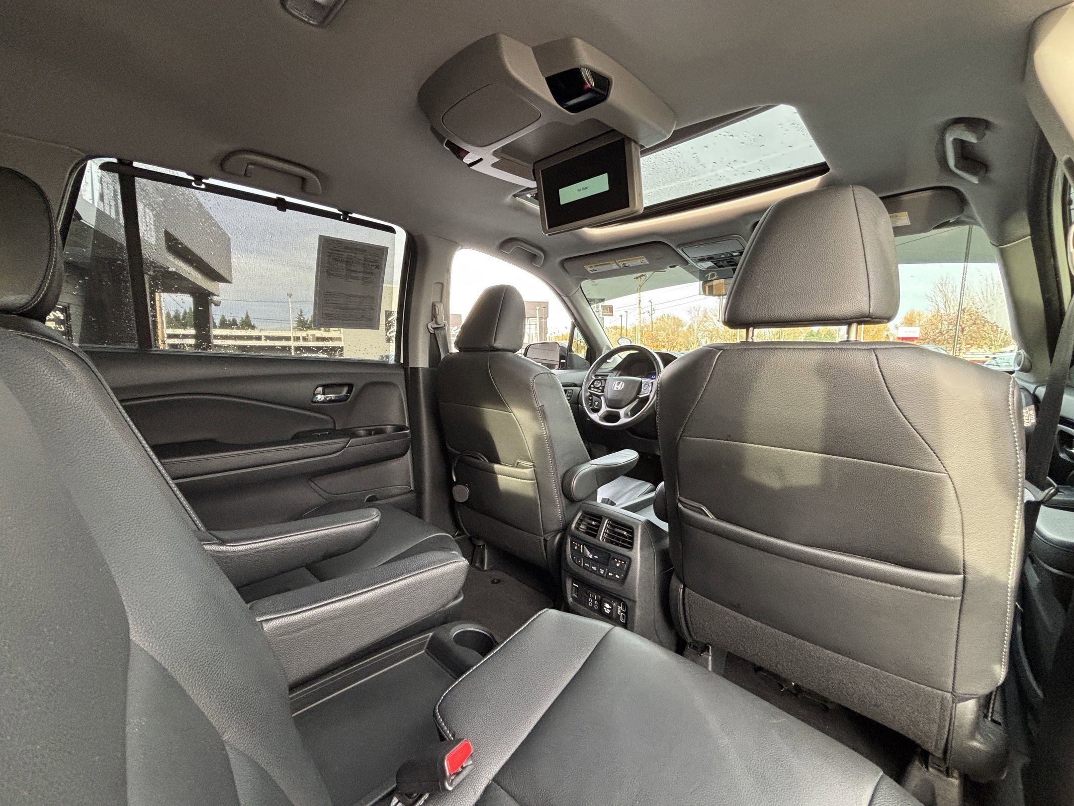 Used 2022 Honda Pilot Touring image 12