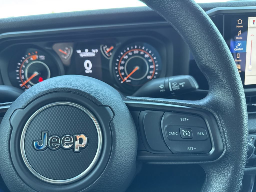 Used 2024 Jeep Wrangler Unlimited Sport AWD/4WD image 29