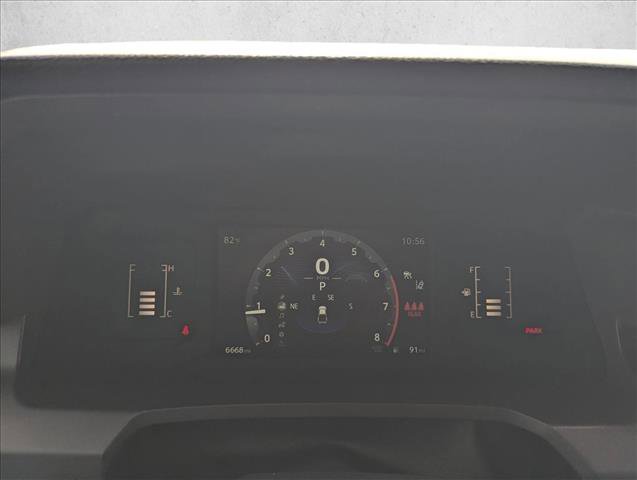 Used 2025 Toyota Tacoma SR5 image 9