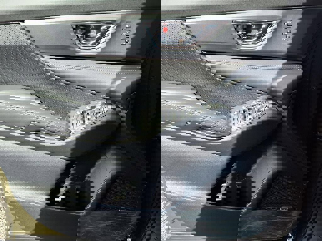 New 2026 Subaru Ascent Limited image 11