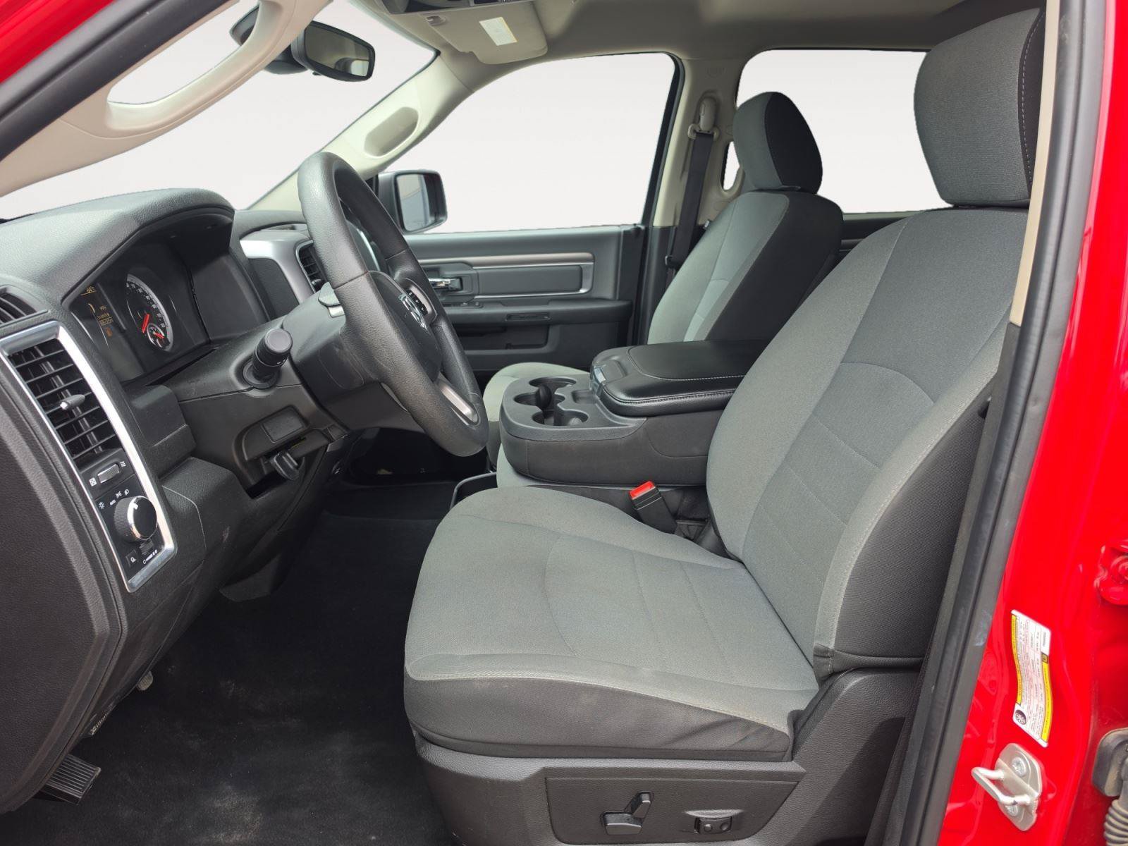 Used 2023 RAM 1500 Classic SLT AWD/4WD image 10