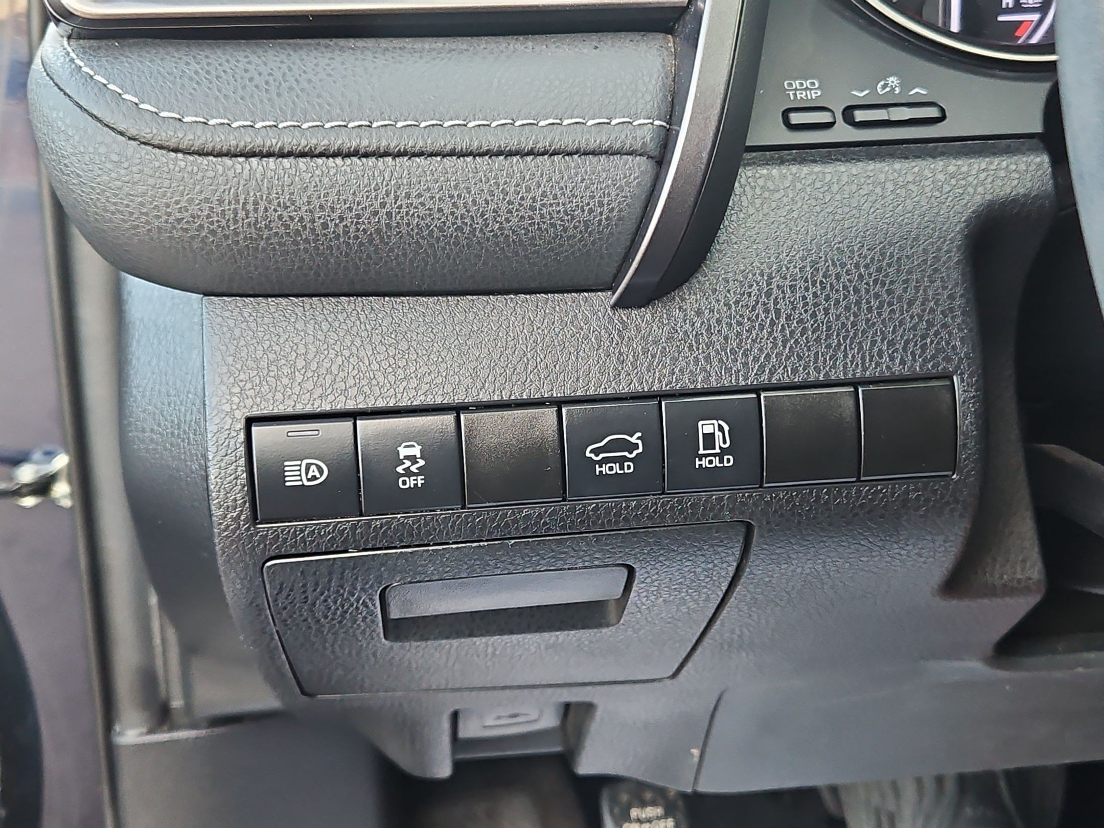 Used 2021 Toyota Camry SE w/ Convenience Package FWD image 23
