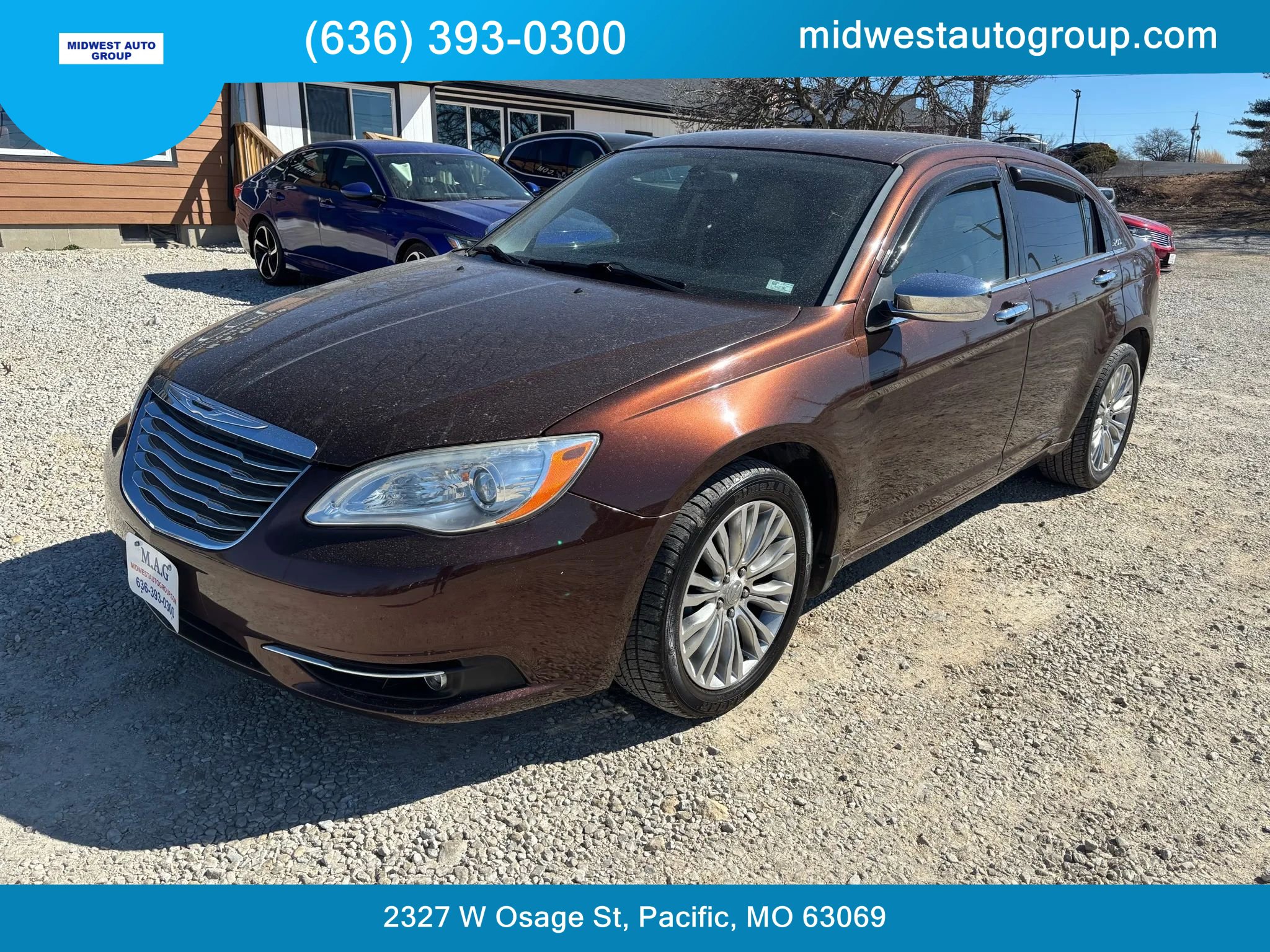 Used 2012 Chrysler 200 Limited image 1